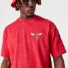 NEW ERA NBA CHICAGO BULLS WASHED TEAM LOGO TEE RED