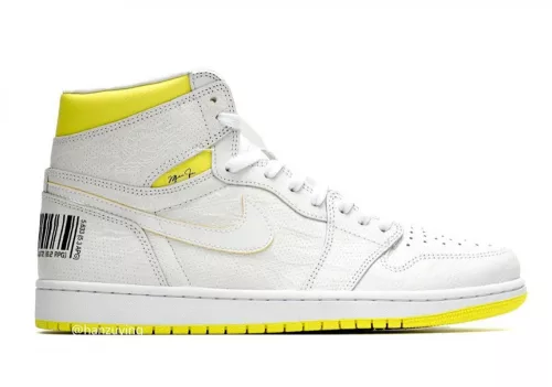 AIR JORDAN 1 RETRO HIGH OG WHITE/DYNAMIC YELLOW-BLACK