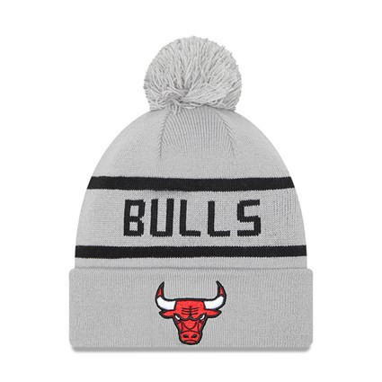 NEW ERA NBA CHICAGO BULLS JAKE CUFF BOBBLE BEANIE HAT LIGHT GREY