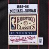 MITCHELL & NESS NBA CHICAGO BULLS MICHAEL JORDAN 1995-96 #23 AUTHENTIC JERSEY RED M