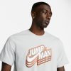 JORDAN JUMPMAN GFX CREW TEE GREY FOG/METALLIC GOLD
