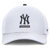 Nike MLB New York Yankees Primetime Dri-Fit Rise Structured 5 Panel Trucker Cap White 10A/Pitch Blue 4FA/White 10A